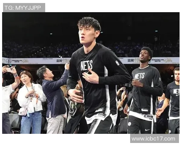 篮网队惊爆劲爆绯闻疑与当红明星暧昧互动引发球迷热议